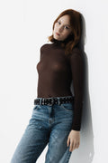 Studio Essential V Neck Tee - S